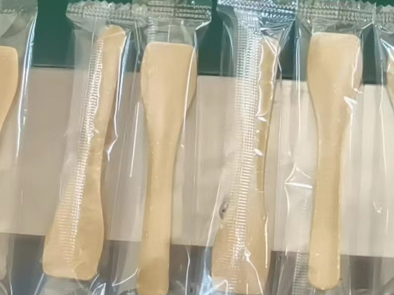Ice crean spoon packaging machine